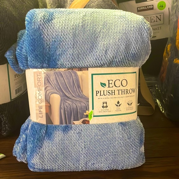 Life Comfort Eco Plush Throw - Picture 1 of 2